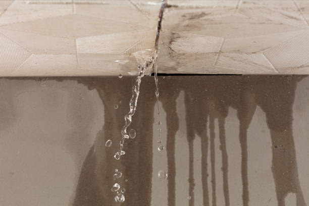 Professional Burst Pipe Cleanup technician working in Mecca, CA